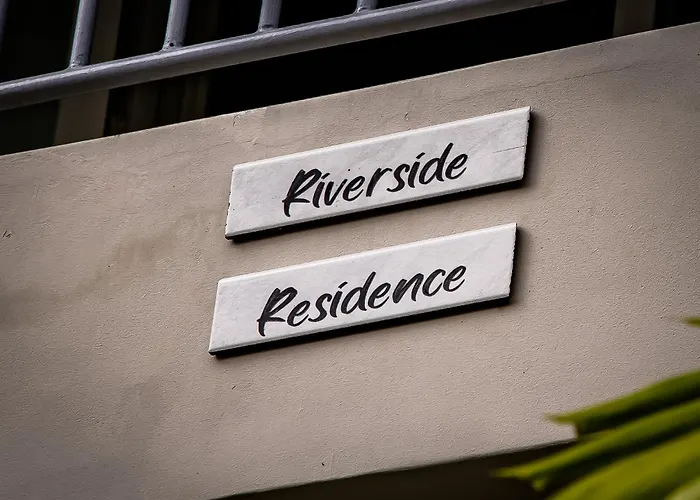 Riverside - * Beau Vallon (Mahe)