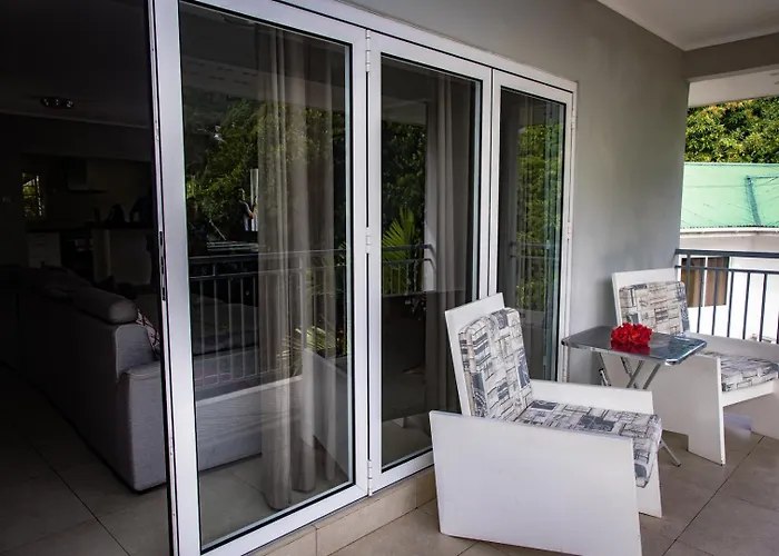 Riverside - * Beau Vallon (Mahe)